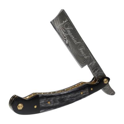 The Difference Between Straight Razor & Cartridge Razors